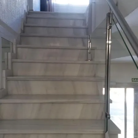 Maribel אלמריה